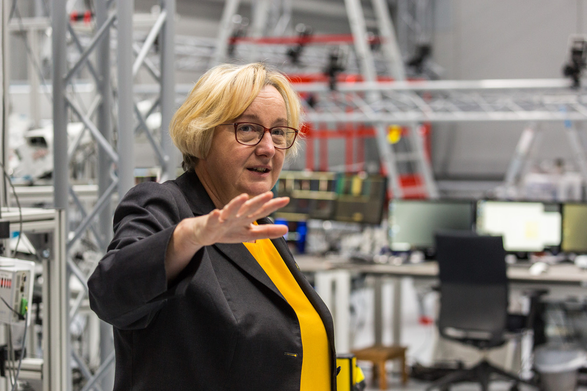 Wissenschaftsministerin zu besuch1