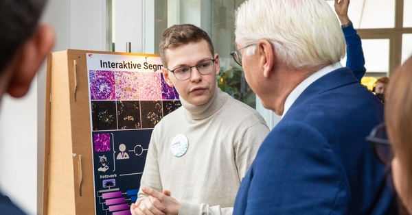 {"en"=>"Students honored at the National Artificial Intelligence School Contest BWKI", "de"=>"Students honored at the National Artificial Intelligence School Contest BWKI"}