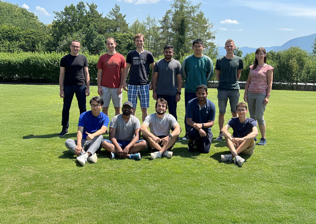 Thumb xl team photo ev group june2022 extended